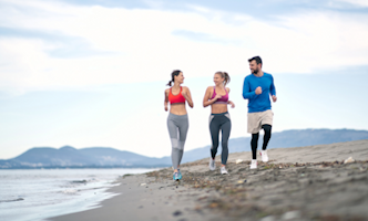 rennen-op-strand-332x200