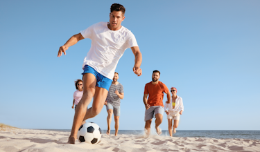 illustratie fysiomagazine beachvoetbal